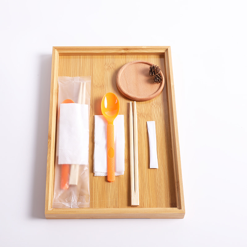 PROMPTU Bamboo Chopsticks cum Orange cochleari et Papernapkin Frosted composita film Set